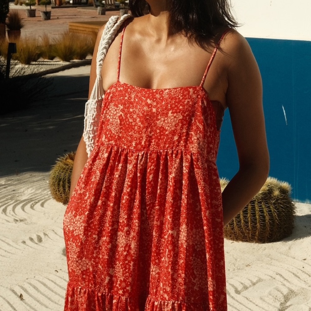 Resa Bridgette Dress in Red Floral size Small